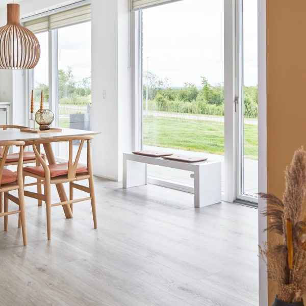 Novus bench radiator in house