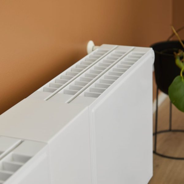 Plan horizontal radiator close up