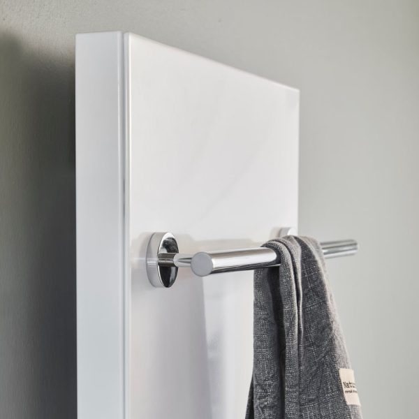 Niveau Vertical design radiator with rail